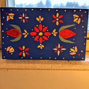 Hi! I am selling this hand painted wooden box